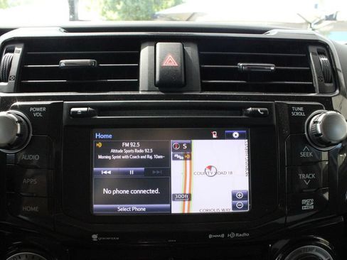 Used 2019 Toyota 4Runner TRD Off-Road Premium AWD/4WD image 38