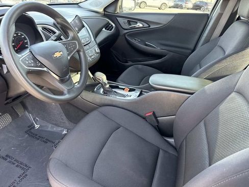 Used 2025 Chevrolet Malibu LS image 20