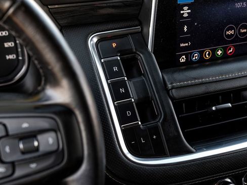 Used 2021 GMC Yukon XL SLT image 21