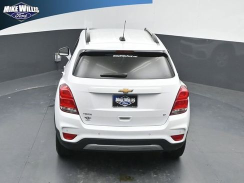 Used 2020 Chevrolet Trax LT w/ Driver Confidence Package FWD image 14