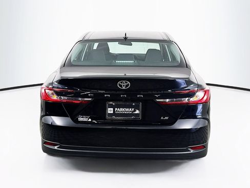 Used 2025 Toyota Camry LE FWD image 19