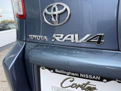 Used 2010 Toyota RAV4 Limited AWD/4WD image 10