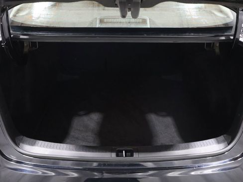 Used 2025 Toyota Corolla LE image 4