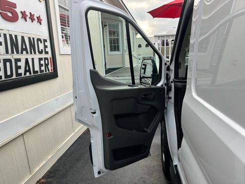 Used 2024 Ford Transit 250 148 High Roof Extended w/ Load Area Protection Package RWD image 8