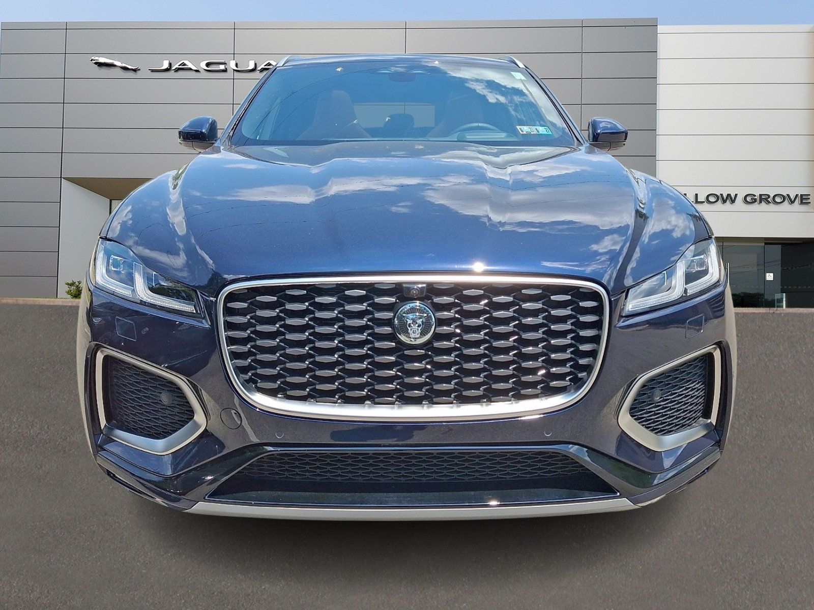 New 2026 Jaguar F-PACE R-Dynamic S AWD/4WD image 2