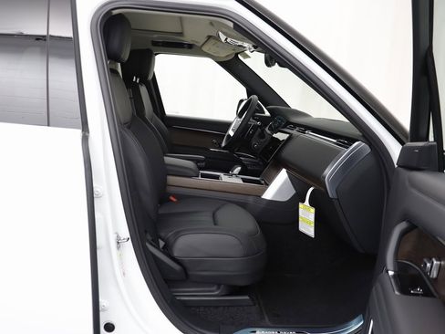New 2025 Land Rover Range Rover SE image 19
