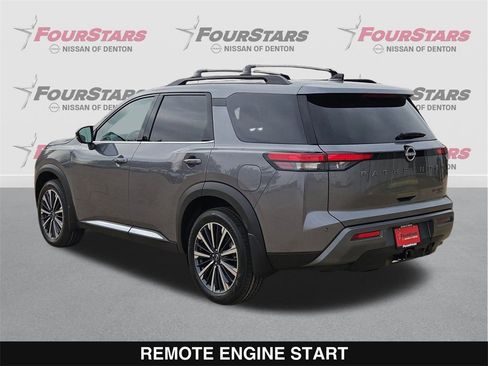 New 2026 Nissan Pathfinder Platinum image 7