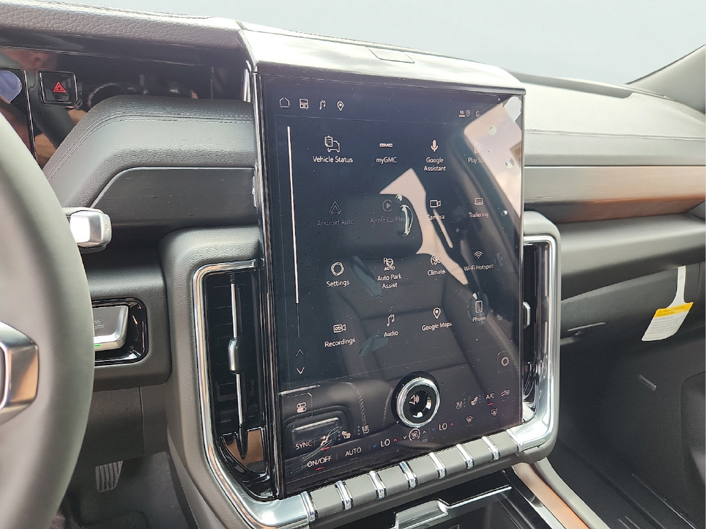 New 2026 GMC Yukon Denali AWD/4WD image 24
