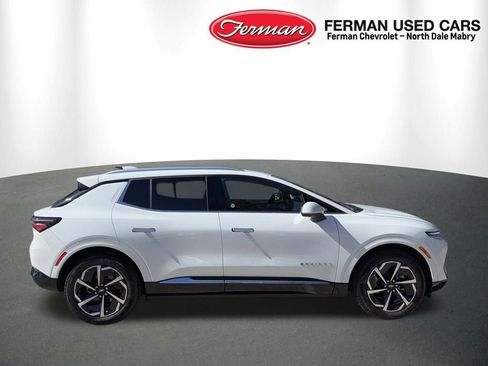 Used 2025 Chevrolet Equinox EV LT image 2