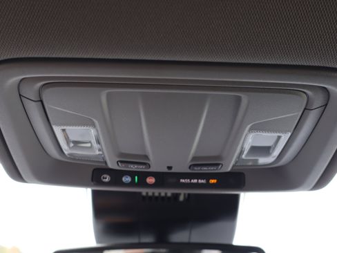 Certified 2025 Chevrolet Silverado 2500 Custom w/ Custom Value Package image 29