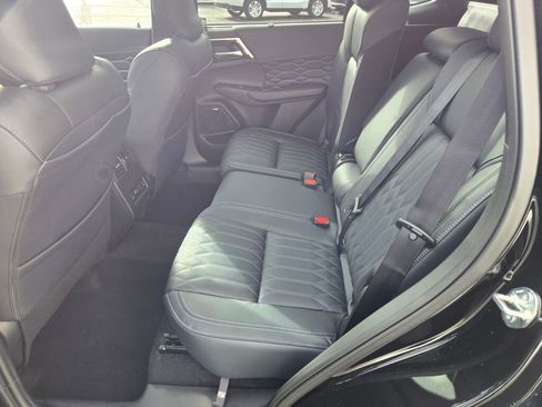 New 2026 Mitsubishi Outlander SEL image 14