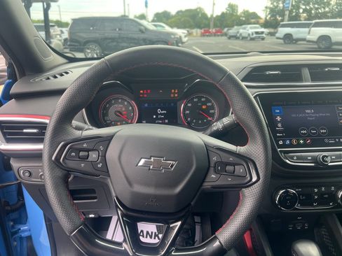 Used 2023 Chevrolet TrailBlazer RS w/ Sun and Liftgate Package AWD/4WD image 15