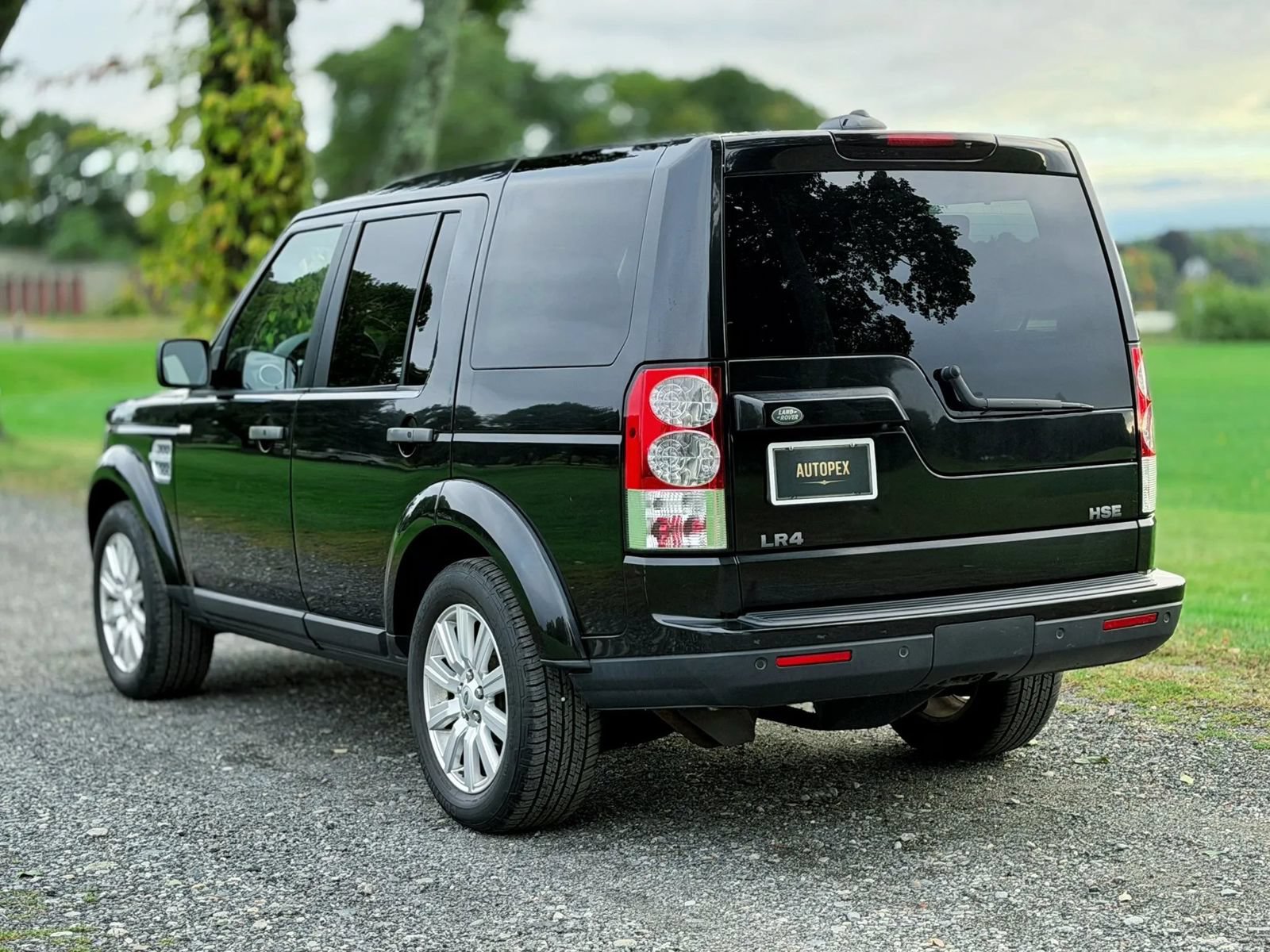 Used 2013 Land Rover LR4 HSE AWD/4WD image 25