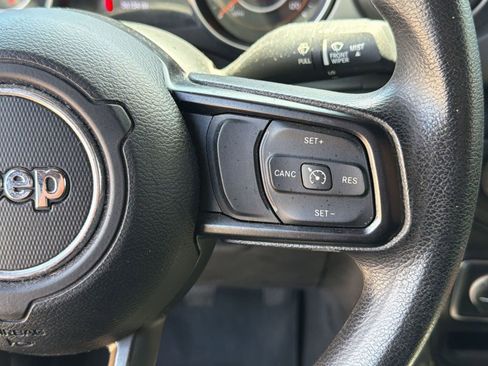 Used 2019 Jeep Wrangler Sport AWD/4WD image 24