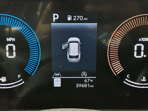 Used 2025 Hyundai Tucson SEL image 18