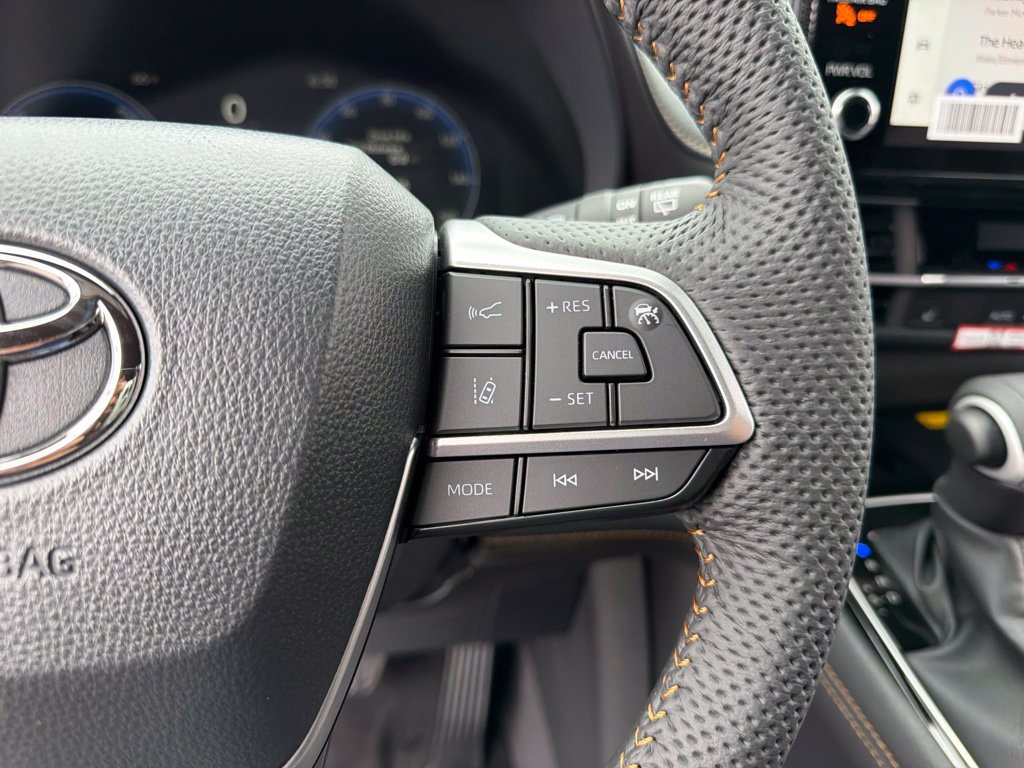 New 2026 Toyota Sienna AWD image 19