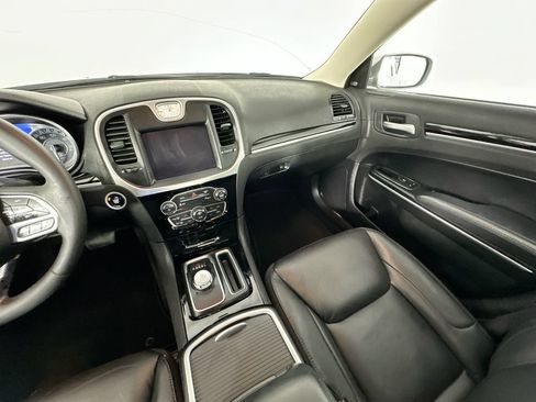 Used 2023 Chrysler 300 Touring L w/ Popular Equipment Group RWD image 11