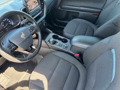 Used 2023 Ford Bronco Sport Badlands image 9