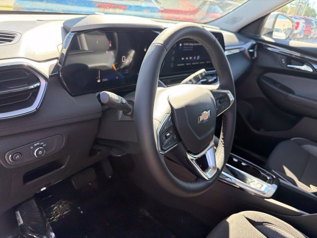 New 2026 Chevrolet TrailBlazer LT w/ Convenience Package FWD image 14