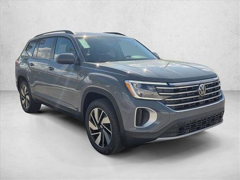 New 2026 Volkswagen Atlas SE image 7