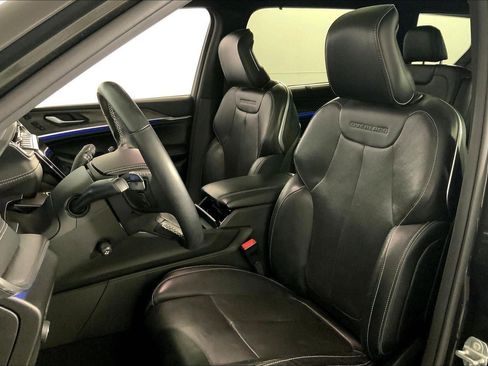 Used 2022 Jeep Grand Cherokee L Overland w/ Luxury Tech Group IV image 22