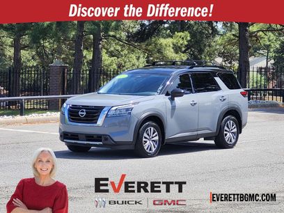 Used 2023 Nissan Pathfinder SL