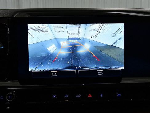 Used 2022 GMC Sierra 1500 Elevation image 26