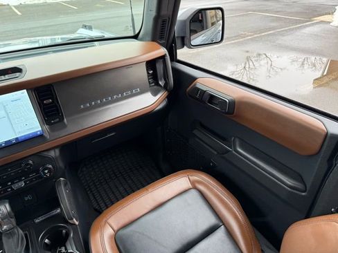 Used 2024 Ford Bronco Outer Banks image 36