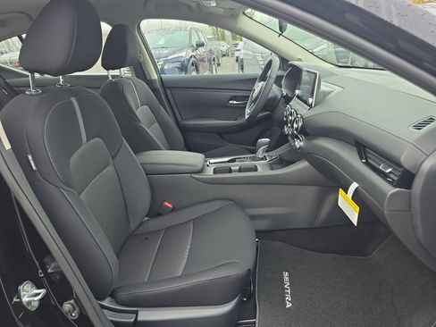 New 2025 Nissan Sentra SV w/ All-Weather Package image 27
