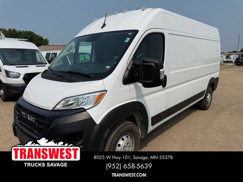 Used 2023 RAM ProMaster 2500 FWD image 1
