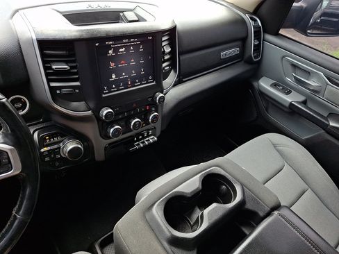 Used 2019 RAM 1500 Big Horn AWD/4WD image 29