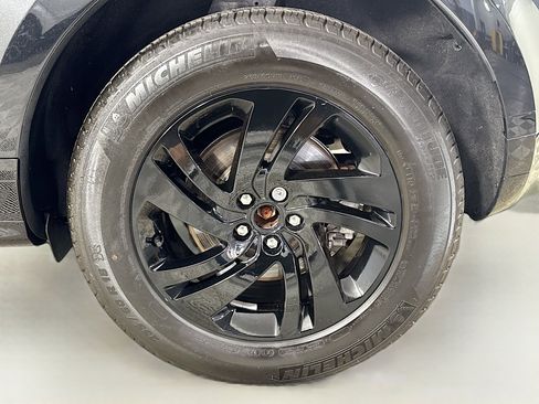 Used 2023 Land Rover Range Rover Evoque R-Dynamic S image 35