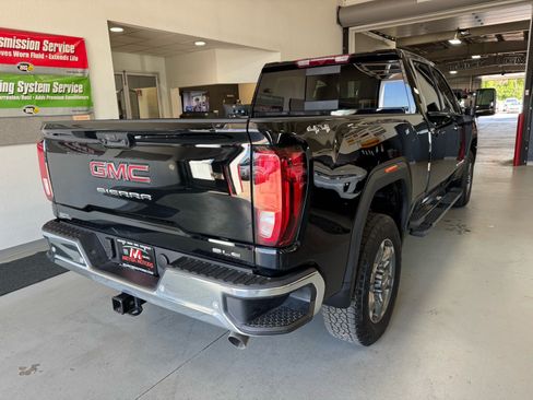 Used 2025 GMC Sierra 2500 SLE w/ SLE Value Package; AWD/4WD image 5