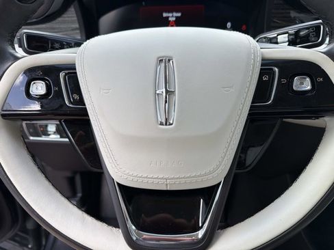 Certified 2023 Lincoln Aviator Black Label w/ Dynamic Handling Package AWD/4WD image 28