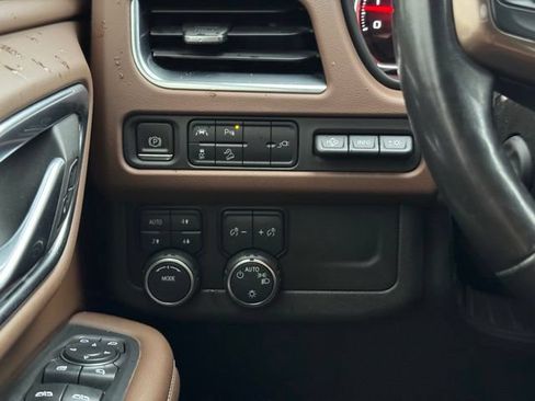 Used 2021 Chevrolet Tahoe High Country AWD/4WD image 38