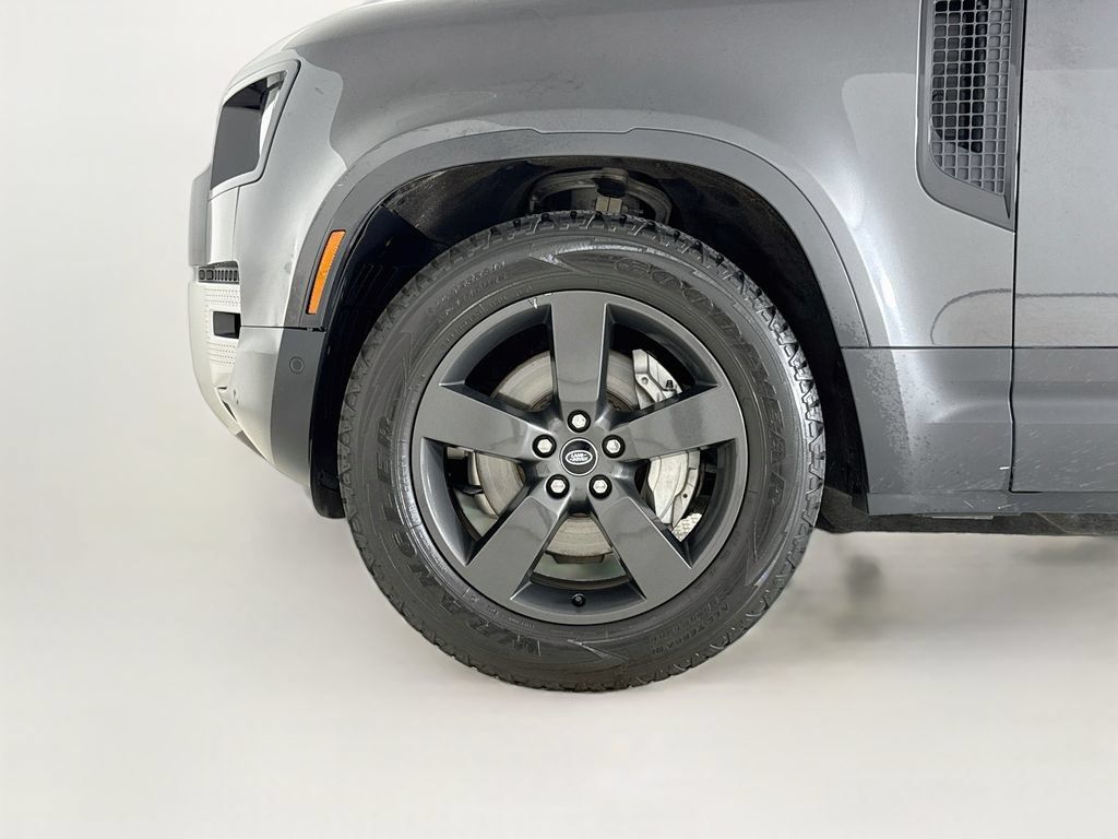 Used 2022 Land Rover Defender 110 SE AWD/4WD image 27