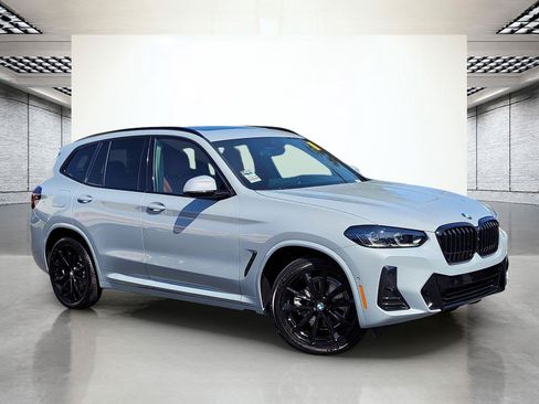 Used 2024 BMW X3 xDrive30i w/ Premium Package AWD/4WD image 2