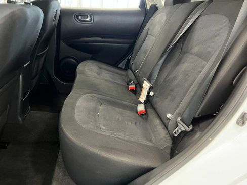 Used 2014 Nissan Rogue S image 26