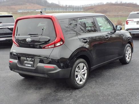 Certified 2021 Kia Soul LX image 6