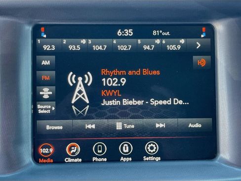 Used 2023 Dodge Charger SXT w/ Blacktop Package RWD image 14