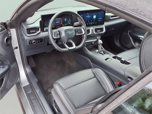 Used 2026 Ford Mustang Premium RWD image 10