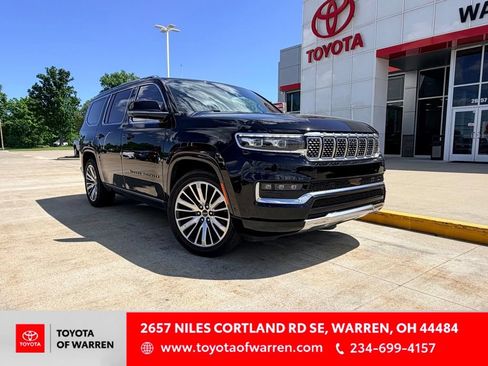 Used 2022 Jeep Grand Wagoneer Series III w/ Rear Seat Video Group 1 AWD/4WD image 1