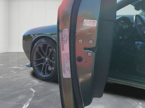 Used 2020 Dodge Challenger R/T Scat Pack w/ Driver Convenience Group RWD image 30