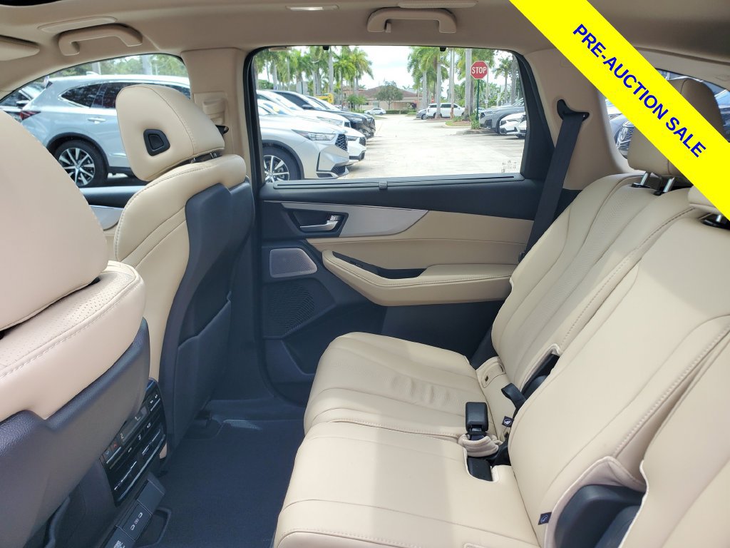 Used 2025 Acura MDX w/ Technology Package AWD/4WD image 12
