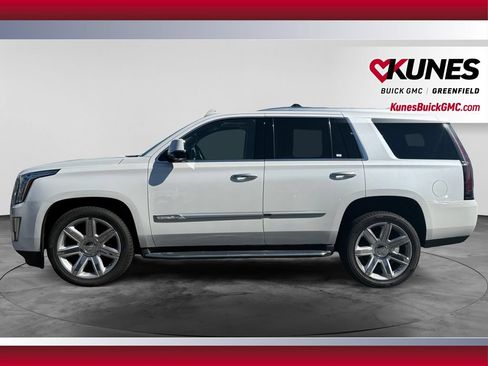 Used 2016 Cadillac Escalade Luxury AWD/4WD image 6