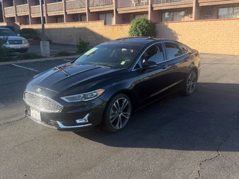 Used 2019 Ford Fusion Titanium AWD/4WD image 1