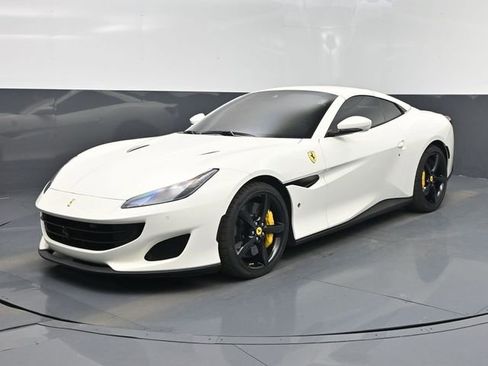 Used 2020 Ferrari Portofino RWD image 9
