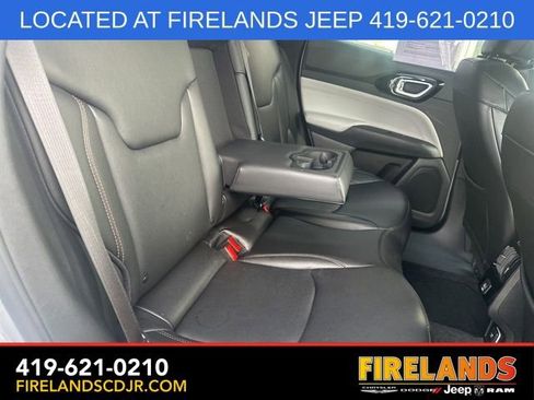 Used 2024 Jeep Compass Limited image 14
