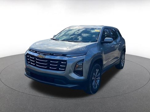 Used 2025 Chevrolet Equinox LT image 7