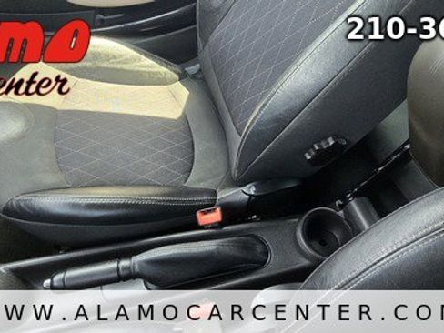 Used 2012 MINI Cooper Hardtop FWD image 32